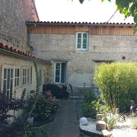 Le Petit Bois Apartman Niort Kültér fotó