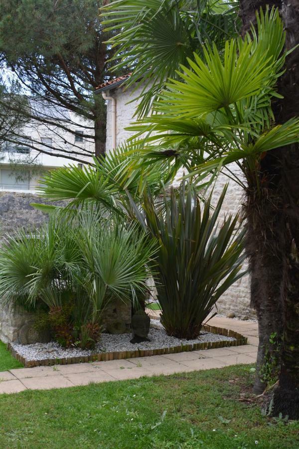 Le Petit Bois Apartman Niort Kültér fotó